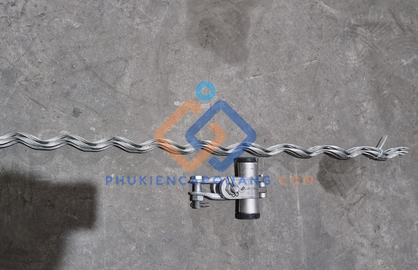 bo-treo-neo-cap-quang-kv100