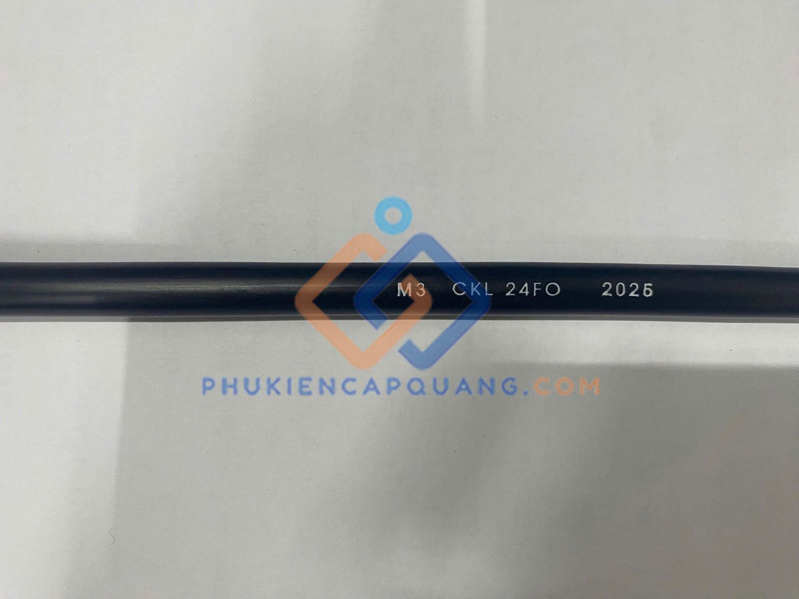 cap-quang-24fo-m3-viettel-co-kim-loai-ckl cap-quang-24fo-m3-viettel-co-kim-loai-ckl