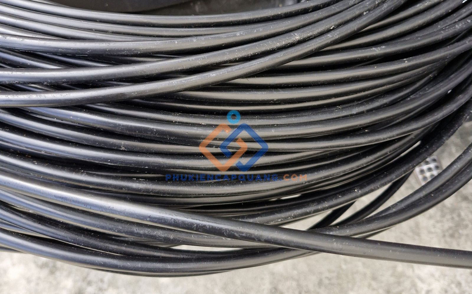 cap-quang-keo-cong-phi-kim-loai-cpkl-vinacap-gia-tot cap-quang-keo-cong-phi-kim-loai-cpkl-vinacap-gia-tot
