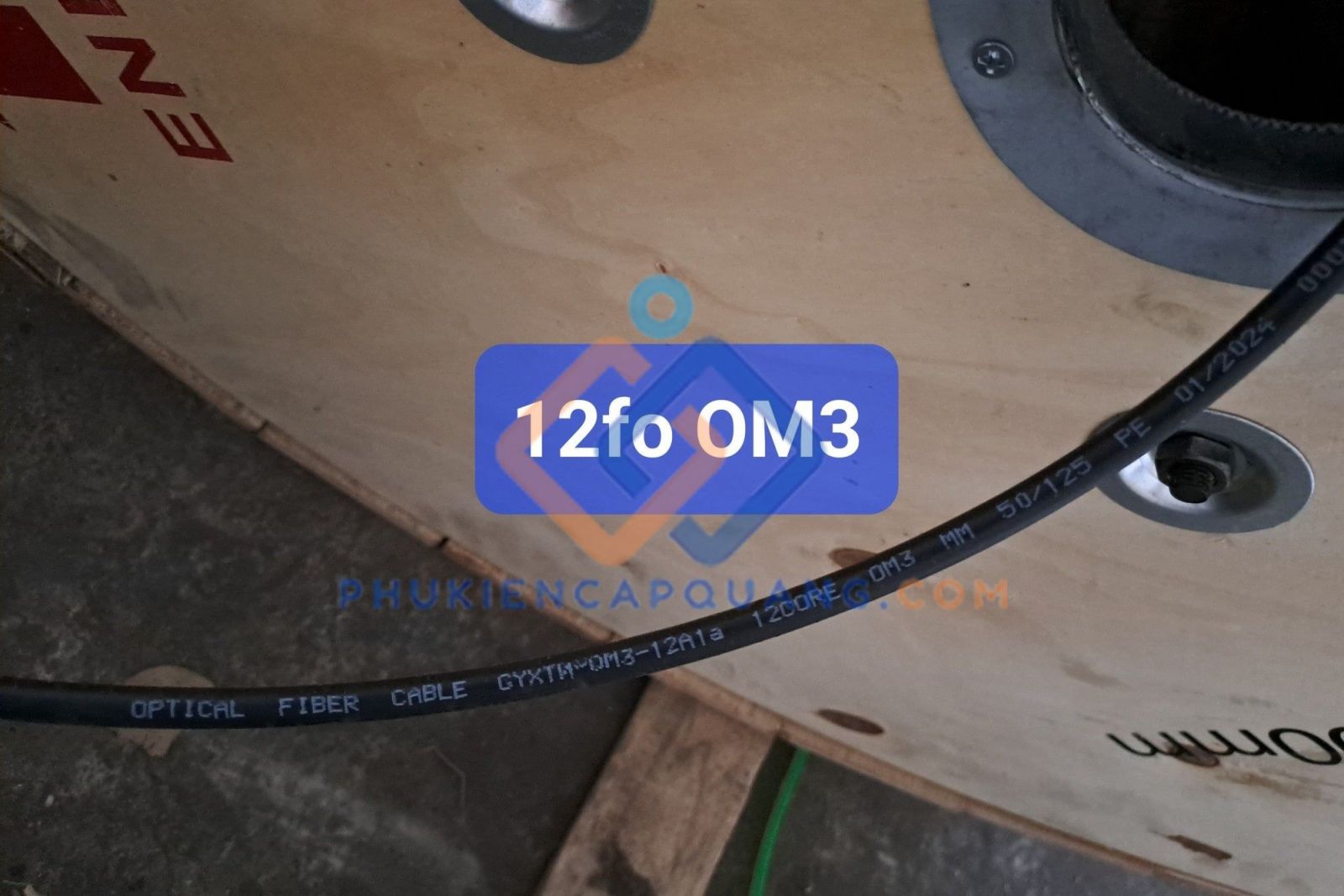 cap-quang-12-soi-om3-multimode-12Fo cap-quang-12-soi-om3-multimode-12Fo