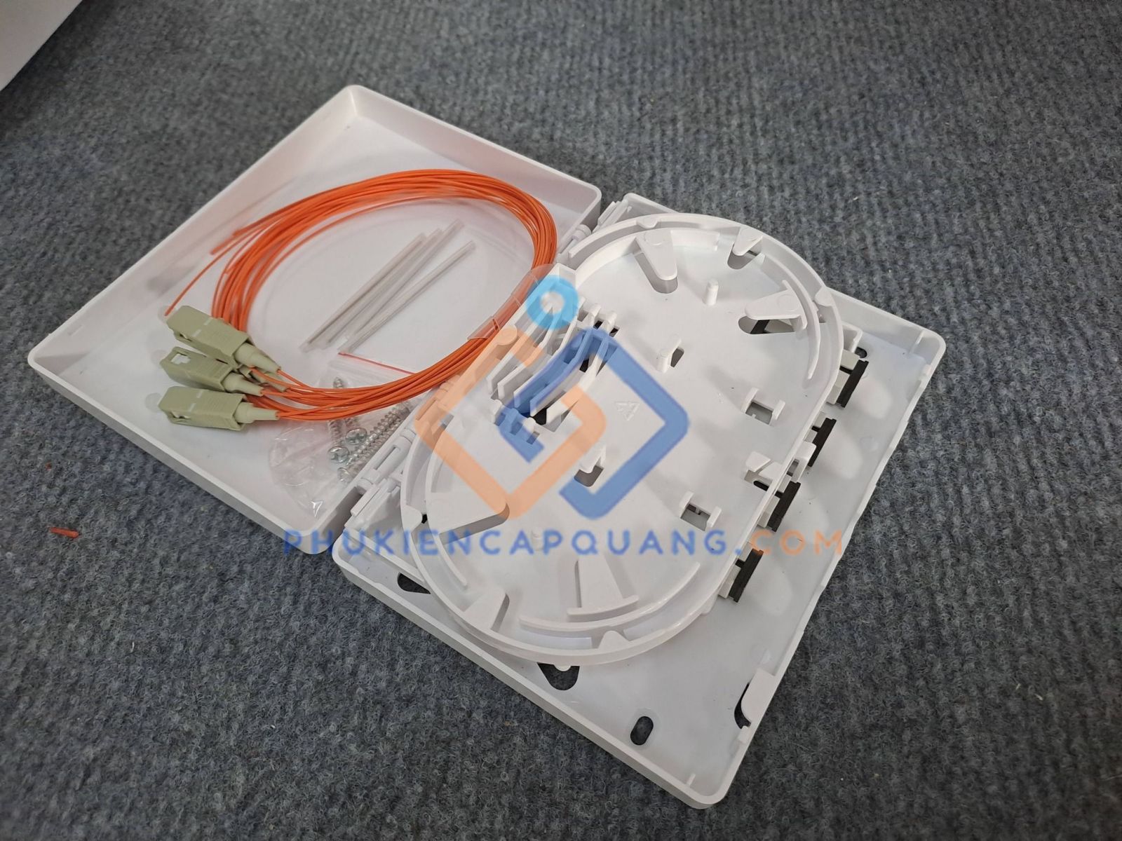 hop-phoi-quang-odf-multimode-4fo-om2-sc-upc