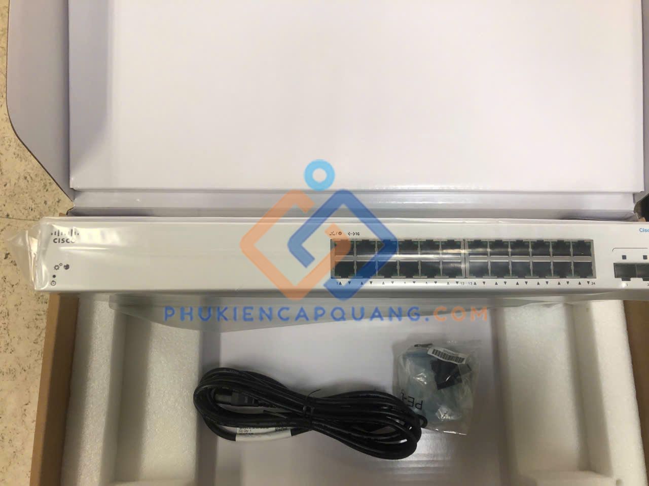 /thiet-bi-chuyen-mach-switch-cisco-cbs220-24t-4g-eu-smart-24-port-ge-4x1g-sfp-shared-bao-gia