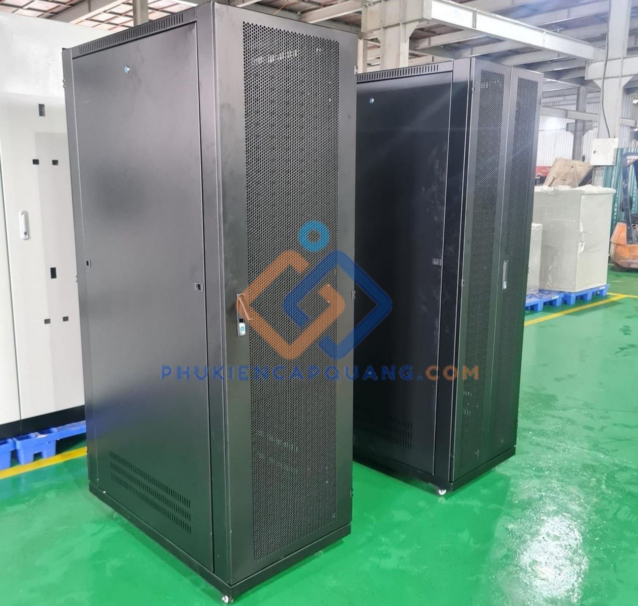 tu-rack-36ud600-chuan-19