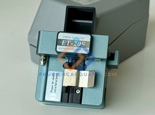 Dao cắt sợi quang ET-20s