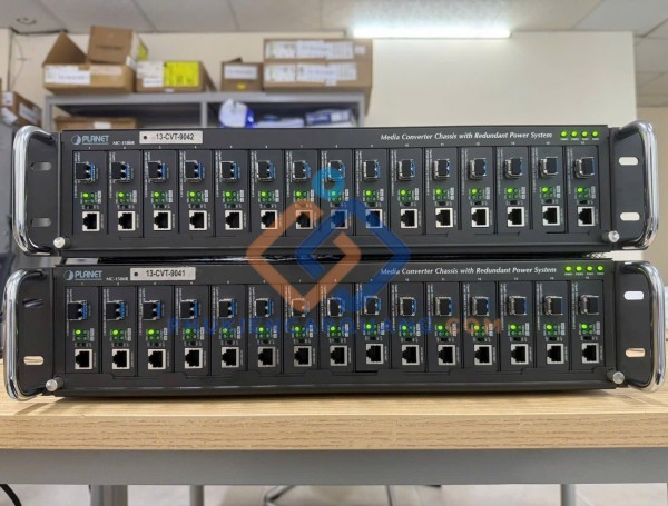 Khay nguồn tập trung Planet MC-1500R