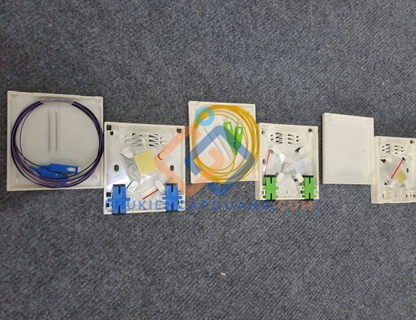 Hộp phối quang ODF 2FO indoor đầy đủ phụ kiện SC/UPC