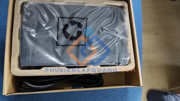 Switch POE 6 cổng 10/100m HRUI HR900-AF-42N