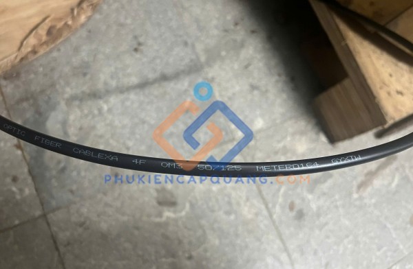 Cáp quang Multimode 4FO OM3 Cablexa, có lớp kẽm, chống gặm nhấm, côn trùng