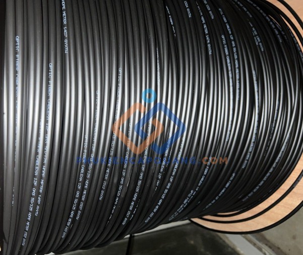 Cáp quang treo 12Fo kim loại 
