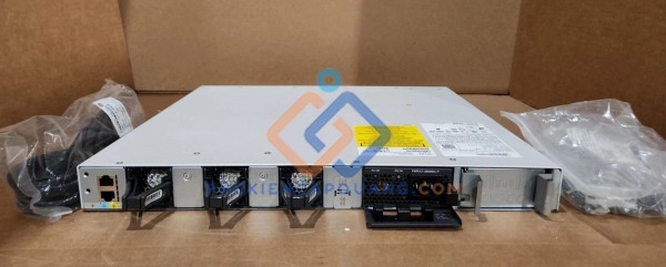 Switch Cisco C9300L-48T-4X-E