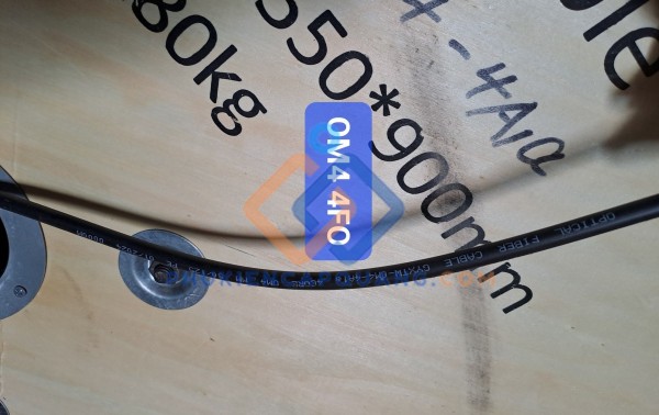 Cáp quang multimode 4Fo OM4 bọc kim loại