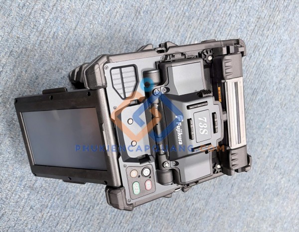 Máy hàn cáp quang Fujikura 73S