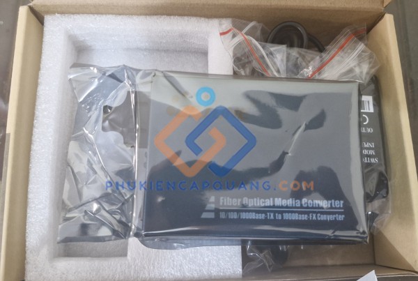 Bộ chuyển đổi quang điện Converter quang 2 sợi multimode Optone 10/100/1000 