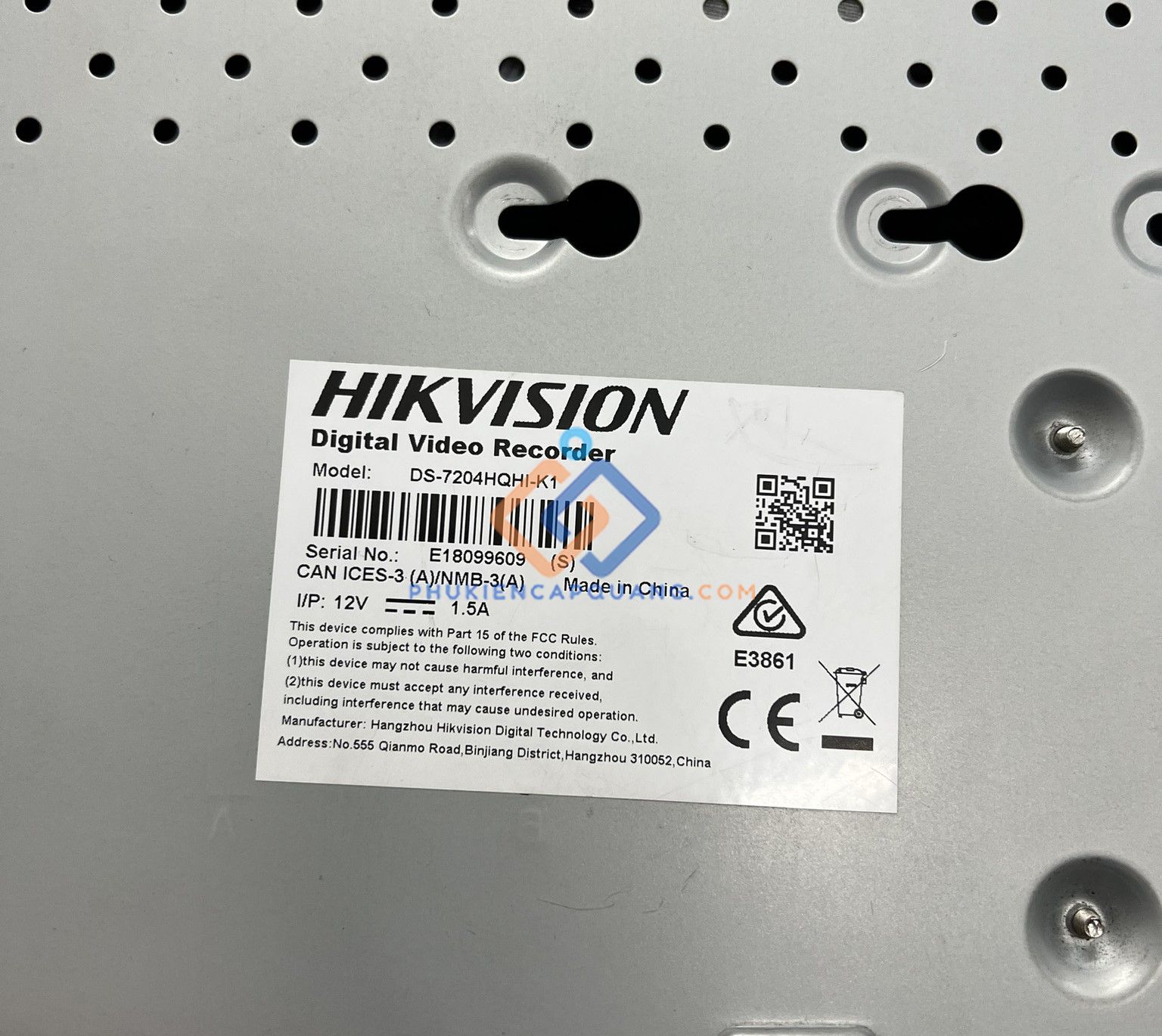 dau-ghi-4-kenh-hikvision-ds-7604nxi-k1