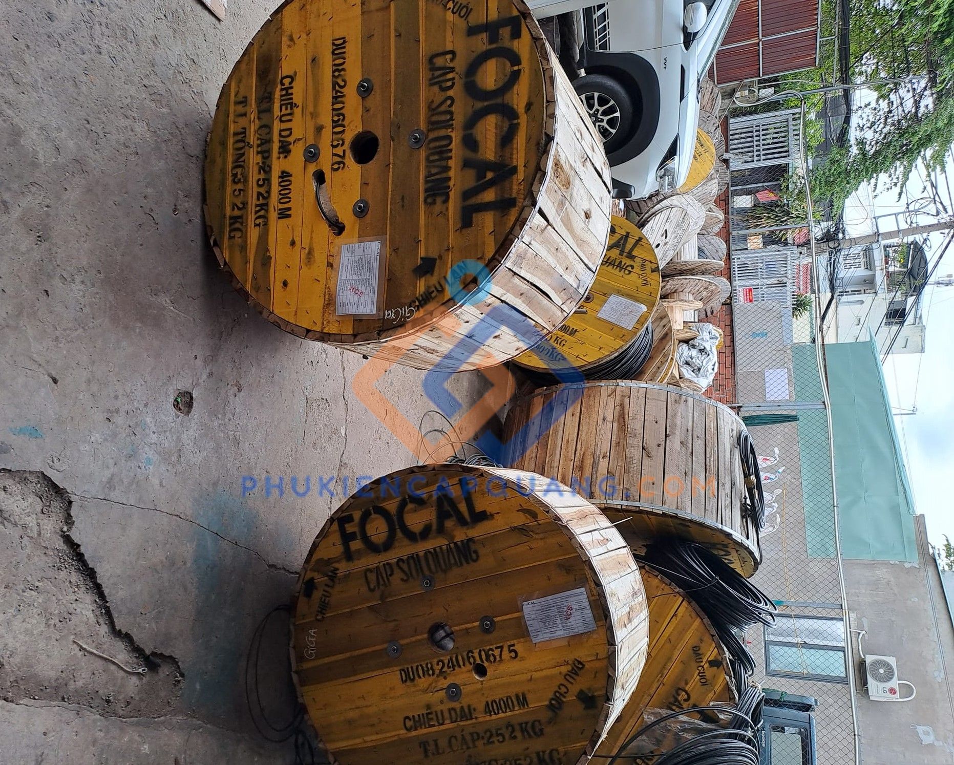 cap-quang-focal-4fo-boc-chat