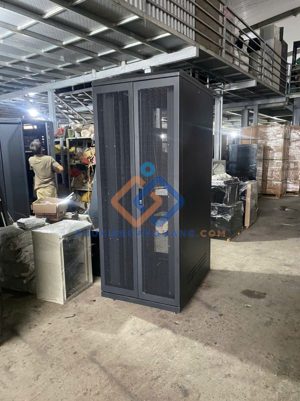 tu-rack-36ud600-chuan-19-tu-mang