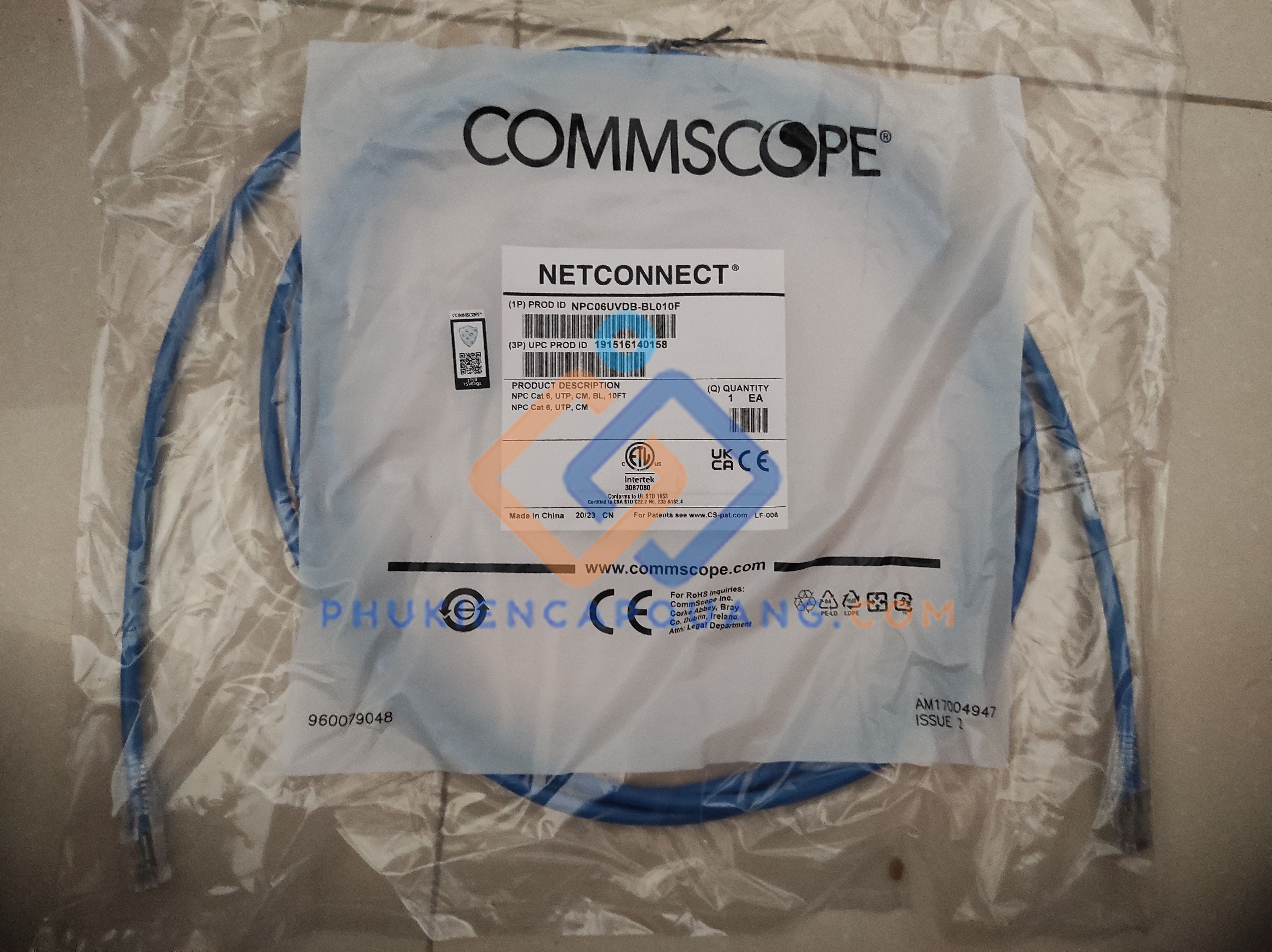 day-nhay-mang-cat6-30cm-0-3m-commscope-npc06uvdb-bl001f