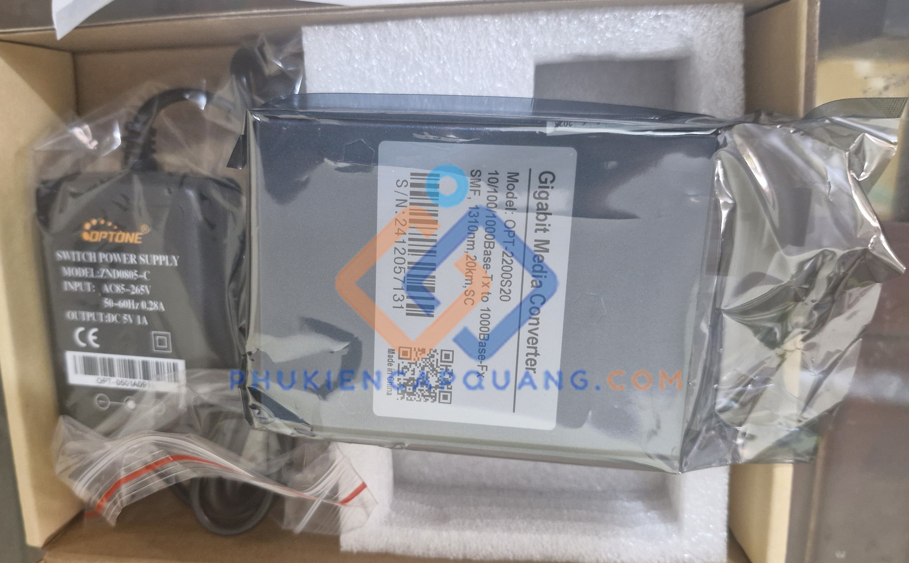 bo-chuyen-doi-quang-dien-converter-quang-2-soi-multimode-optone-10-100-1000