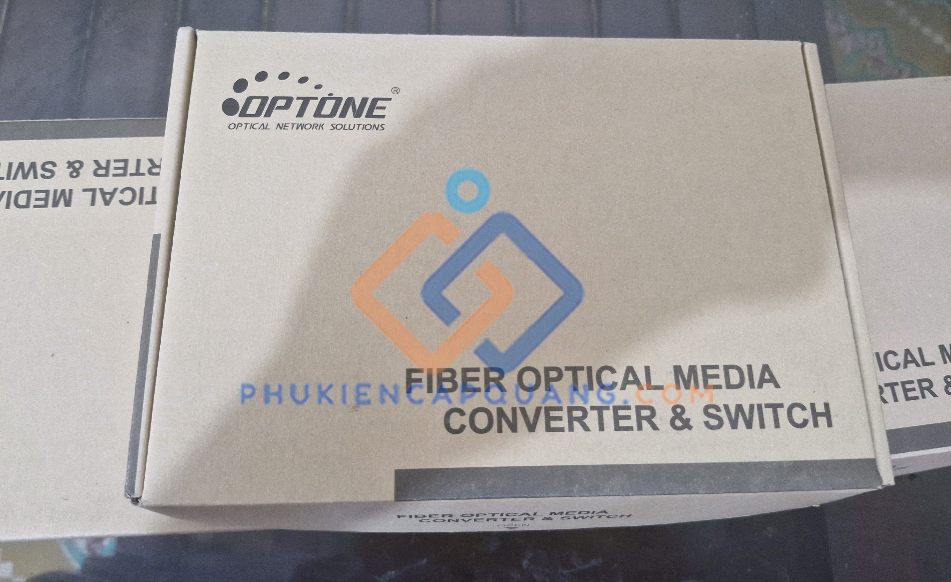 bo-chuyen-doi-quang-dien-1-soi-singlemode-optone-opt-3202s20-10-100-1000m