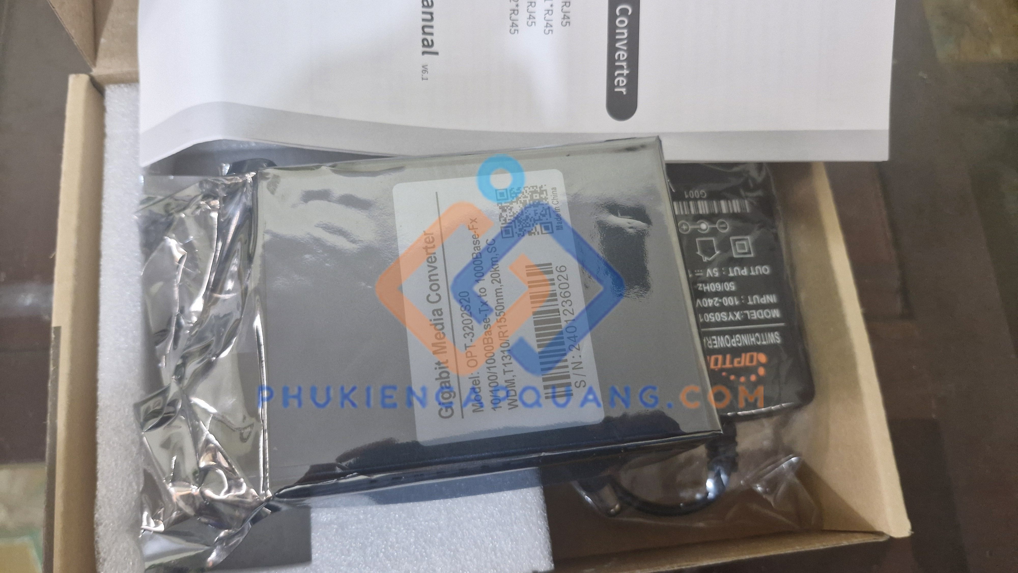 bo-chuyen-doi-quang-dien-1-soi-singlemode-optone-opt-3202s20-10-100-1000m-20km