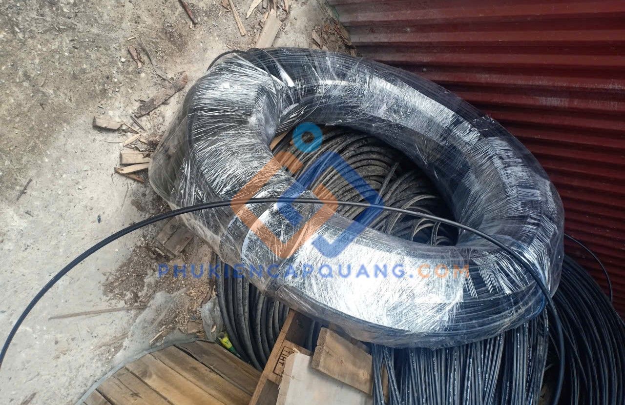 cap-quang-treo-24fo-kim-loai-vinacap