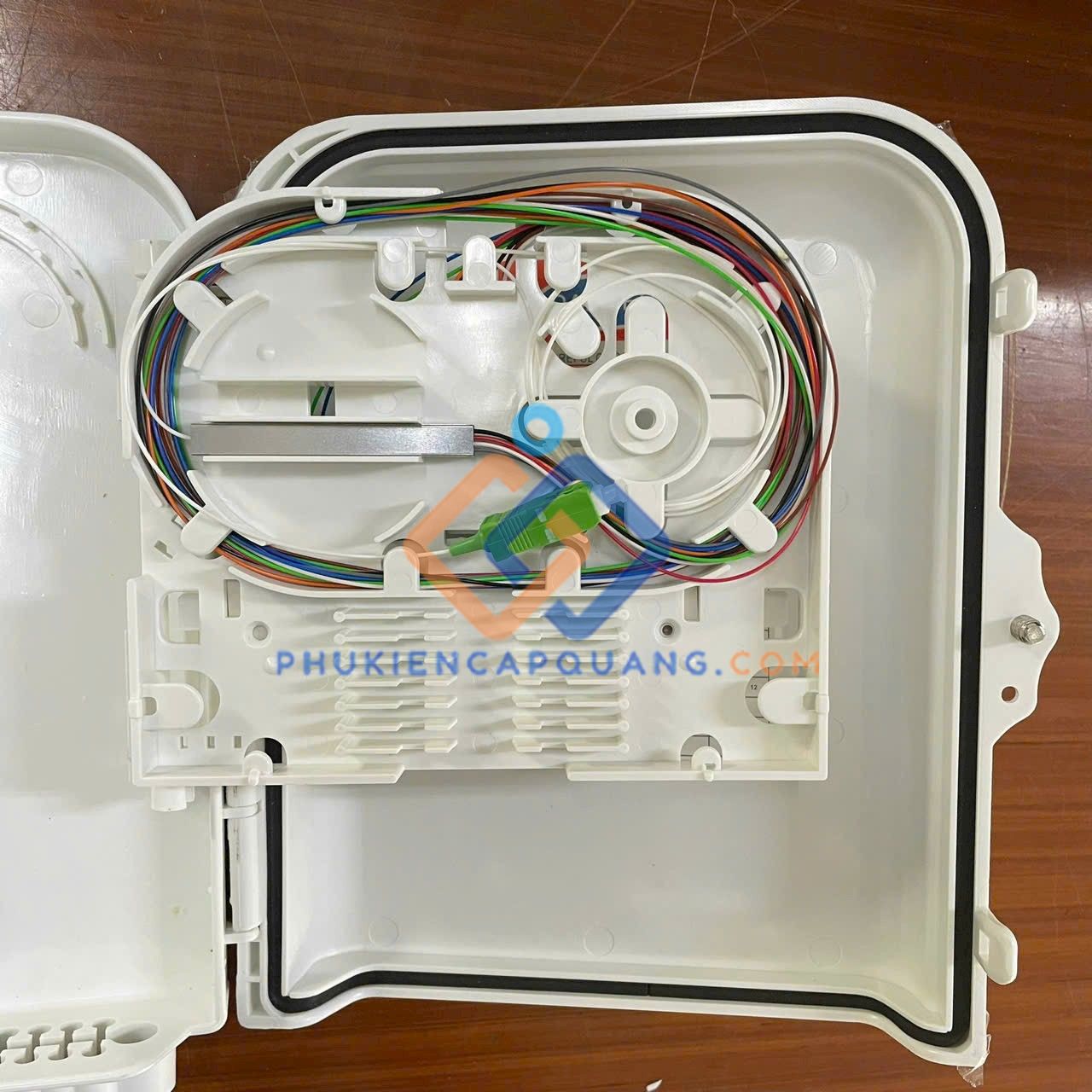 hop-phoi-quang-odf-8fo-outdoor-sc-apc-ngoai-troi