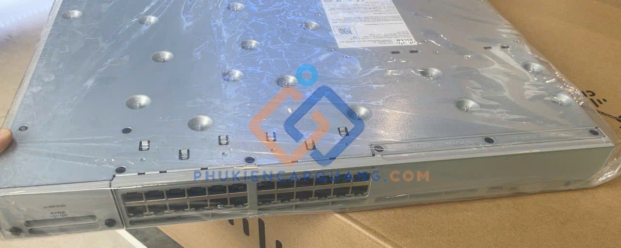 bo-chia-mang-switch-cisco-24-port-c9300-24t-4g-e-chinh-hang