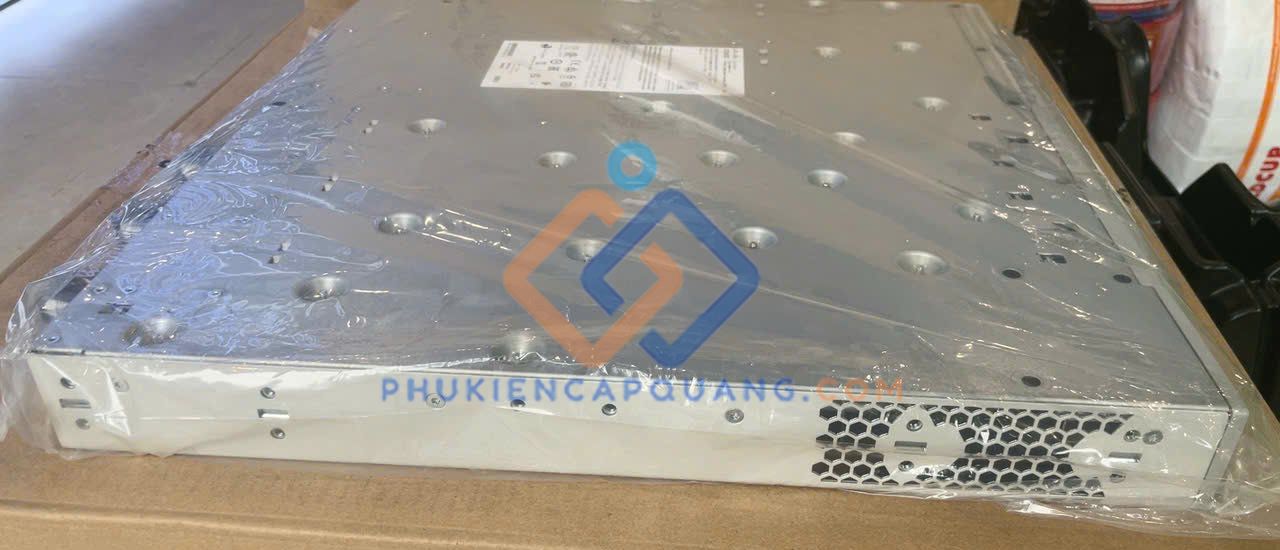 bo-chia-mang-switch-cisco-24-port-c9300-24t-4g-e