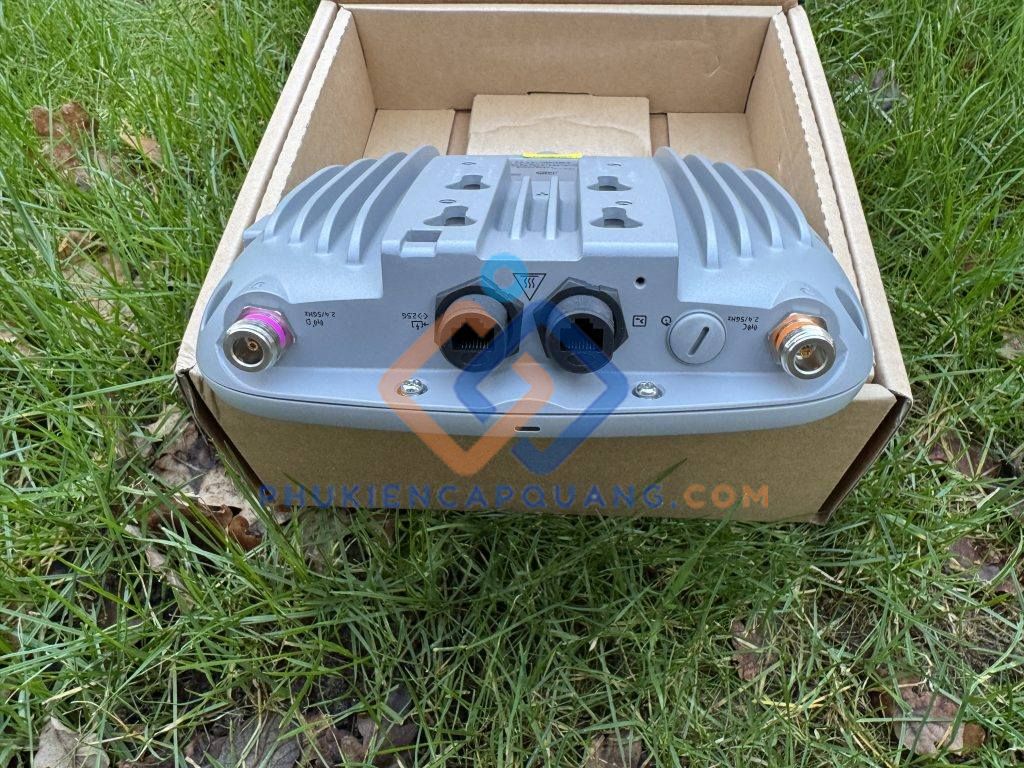 cisco-cw9163e-outdoor-access-point-chinh-hang