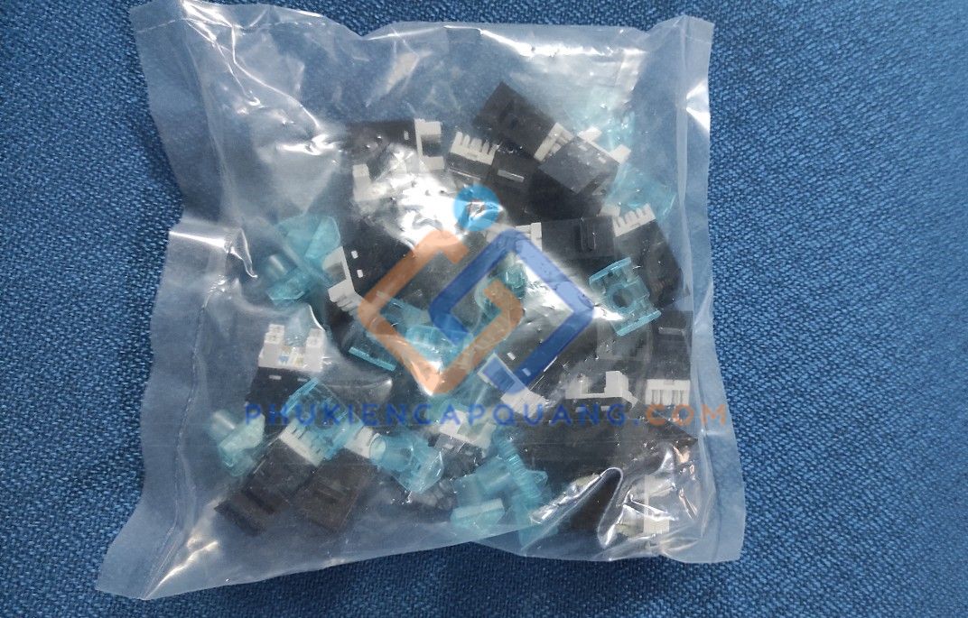 nhan-mang-cat5e-commscope-pn-1375191-1