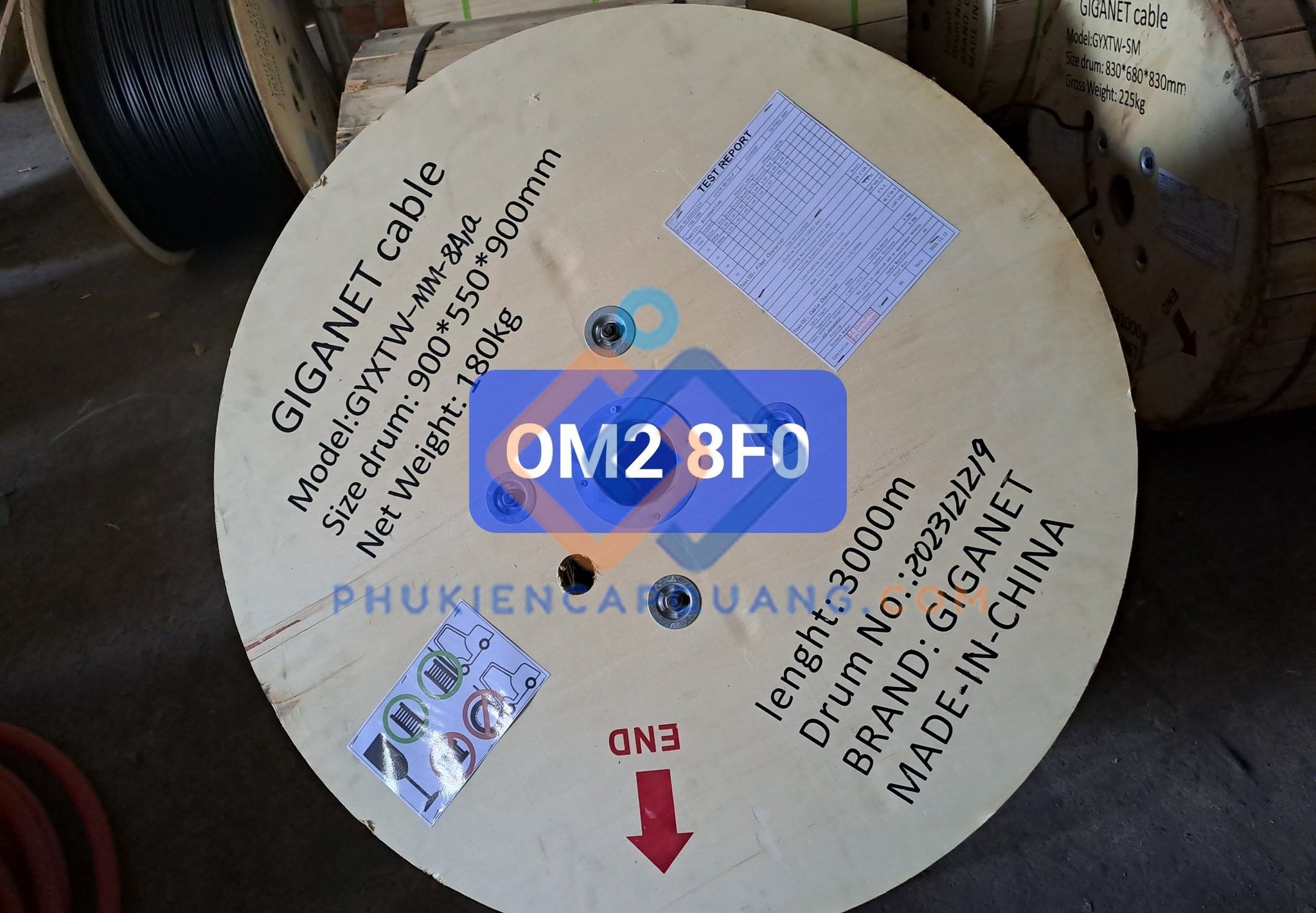 cap-quang-multimode-8fo-om2-gyxtw-gia