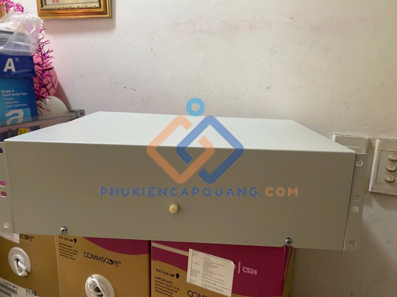 hop-phoi-quang-96fo-trong-nha-indoor-bat-rack