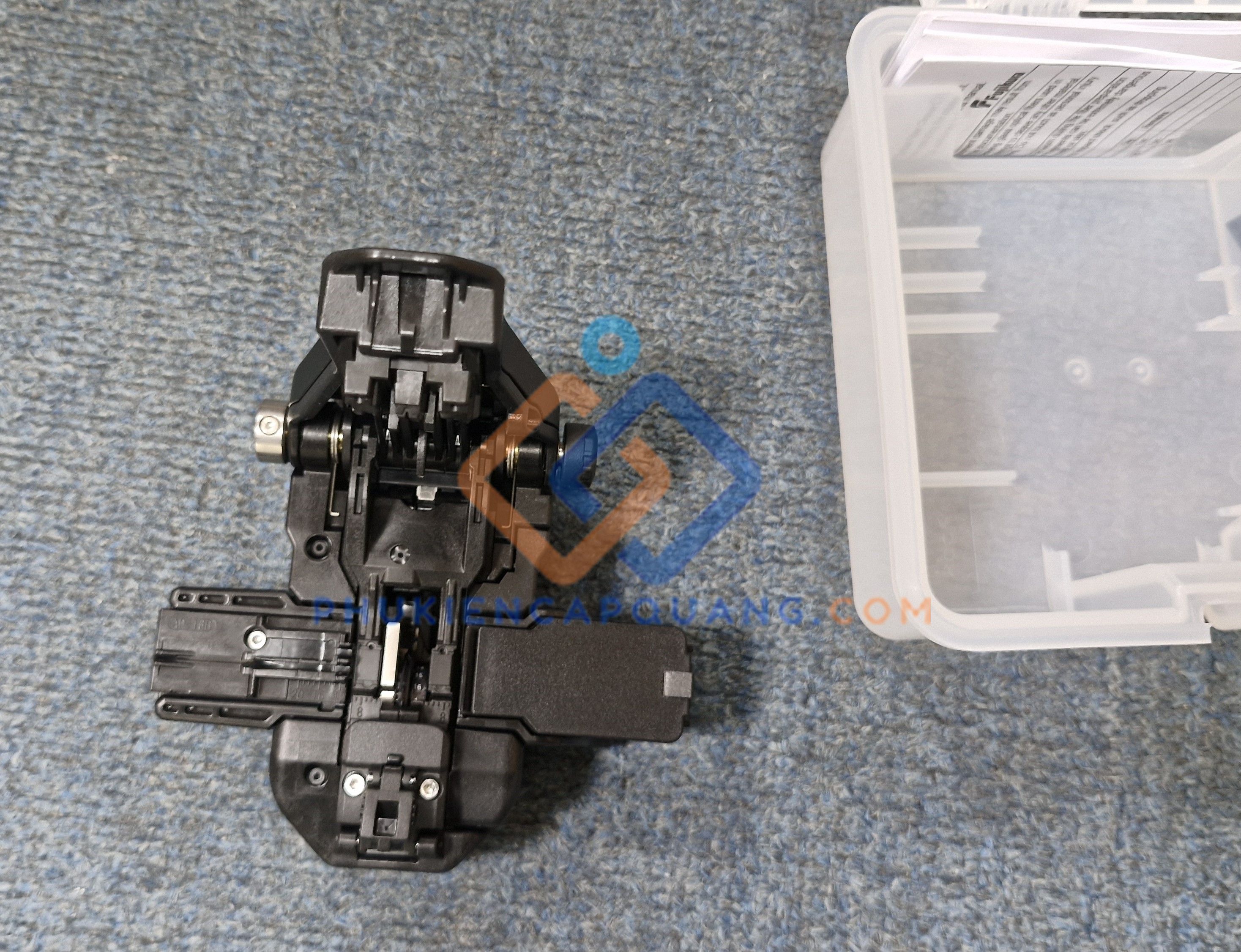 dao-cat-soi-quang-fujikura-ct16