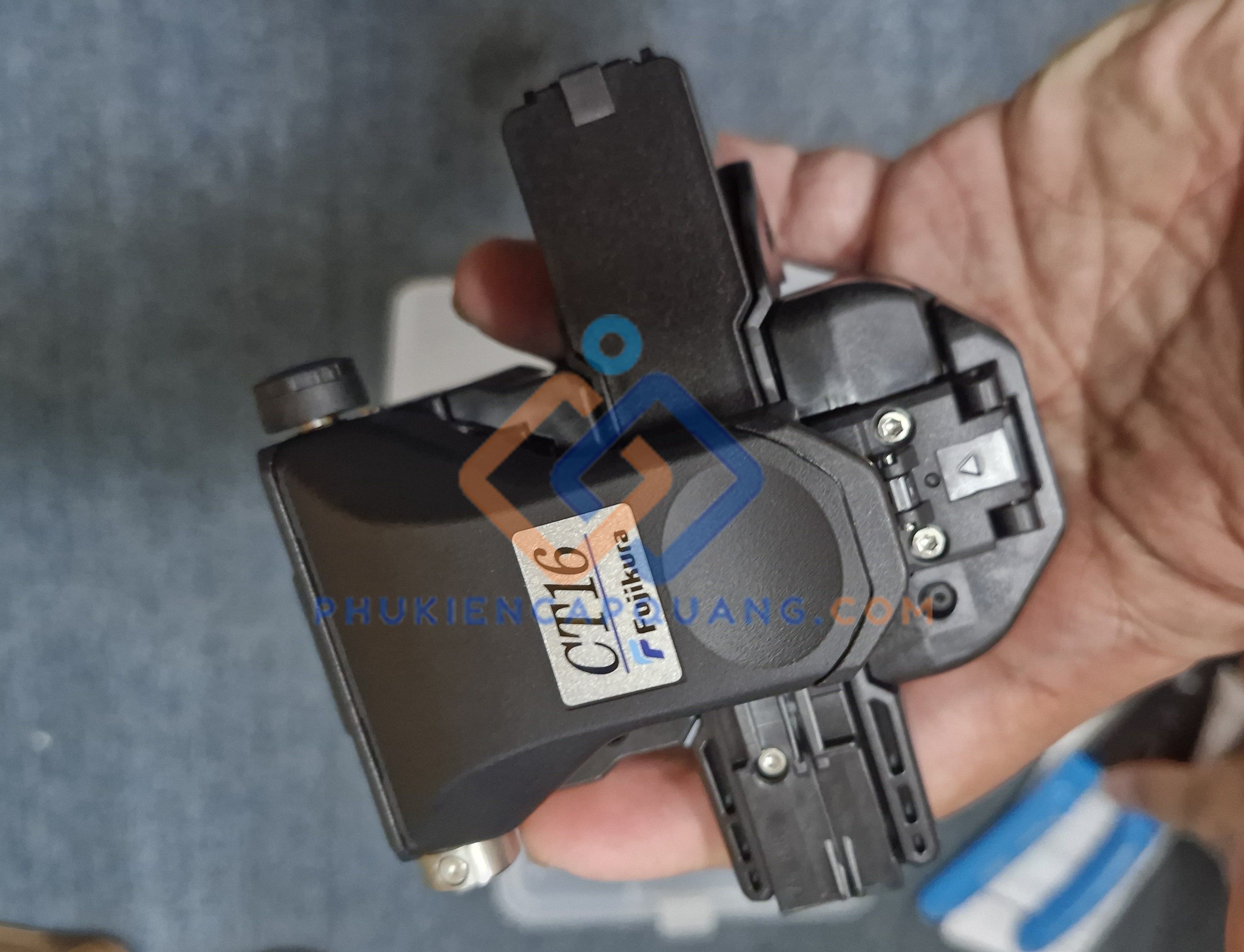 dao-cat-soi-quang-fujikura-ct16-gia