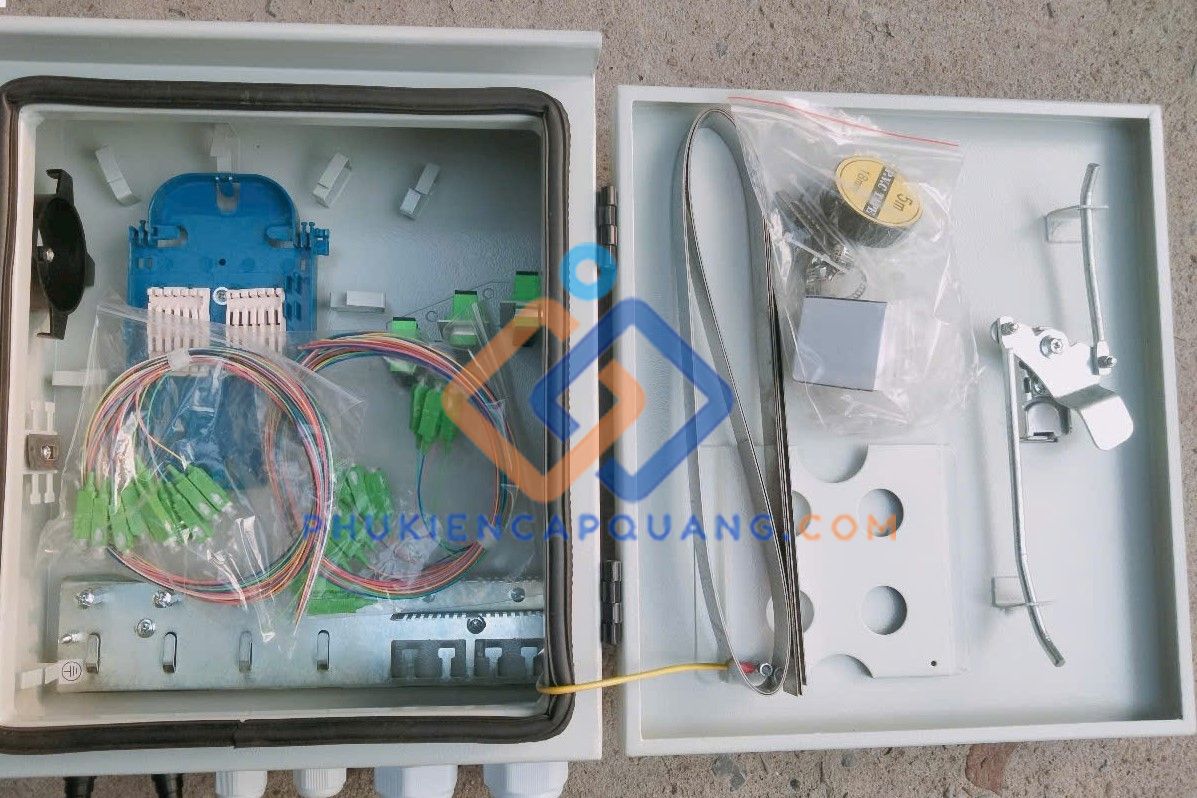 hop-phoi-quang-12fo-odf-outdoor-ngoai-troi-sat-sc-apc