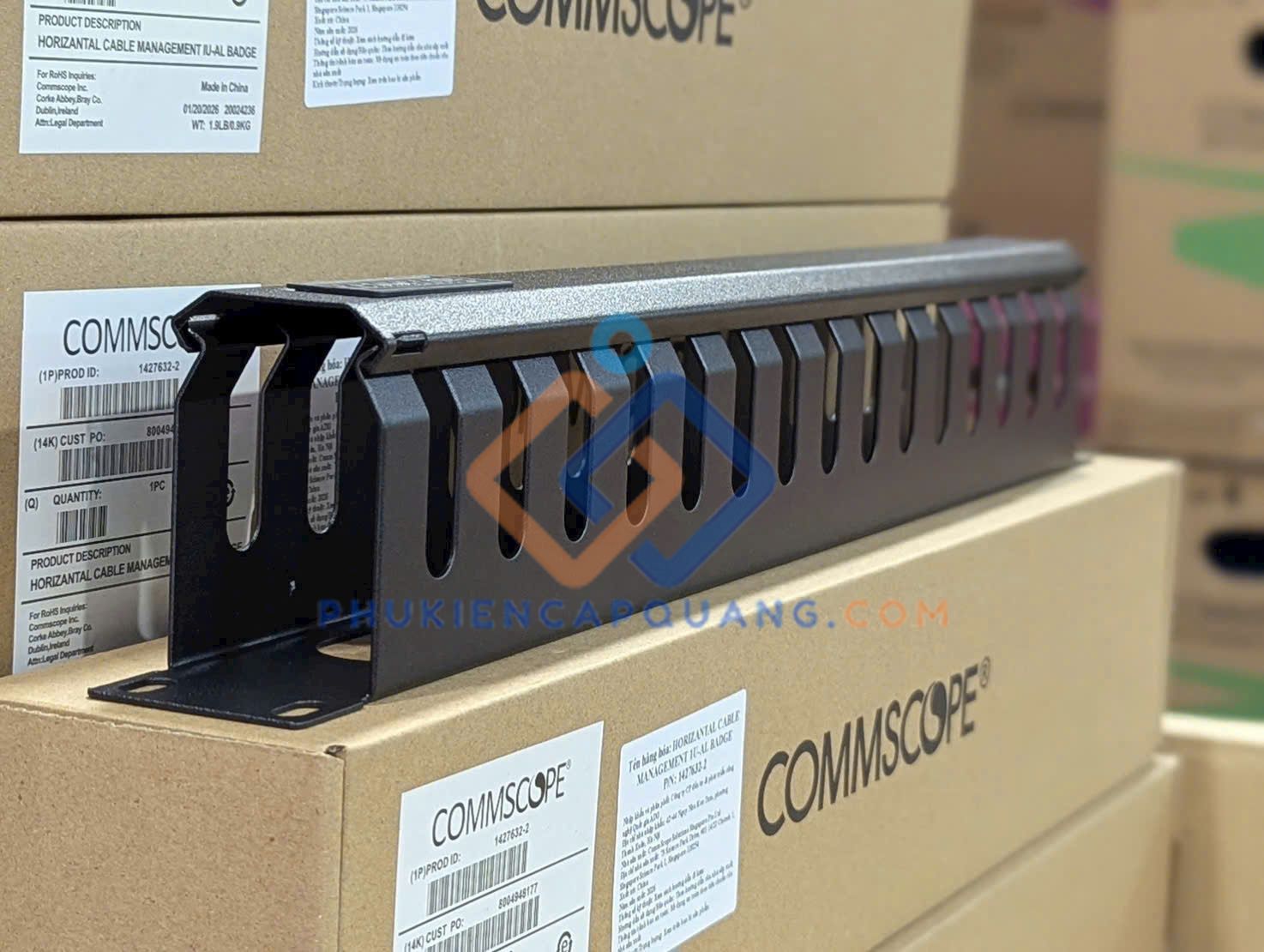 thanh-quan-ly-cap-ngang-1427632-2-commscope-gia