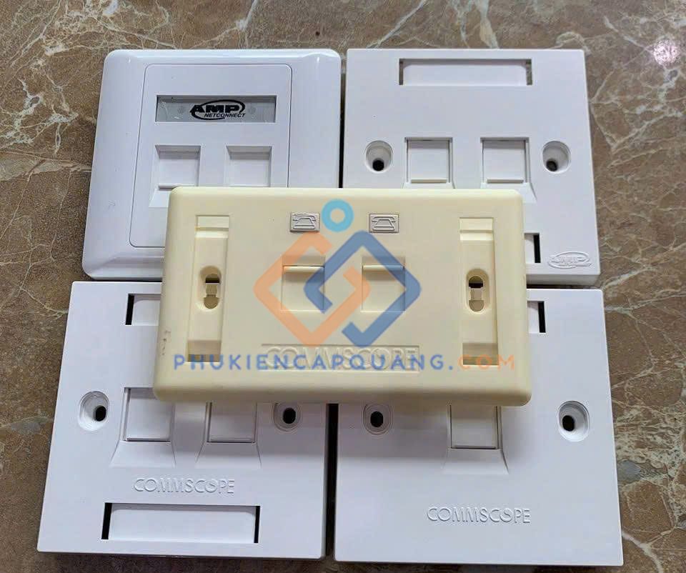 mat-na-rj45-2-cong-commscope-272368-2