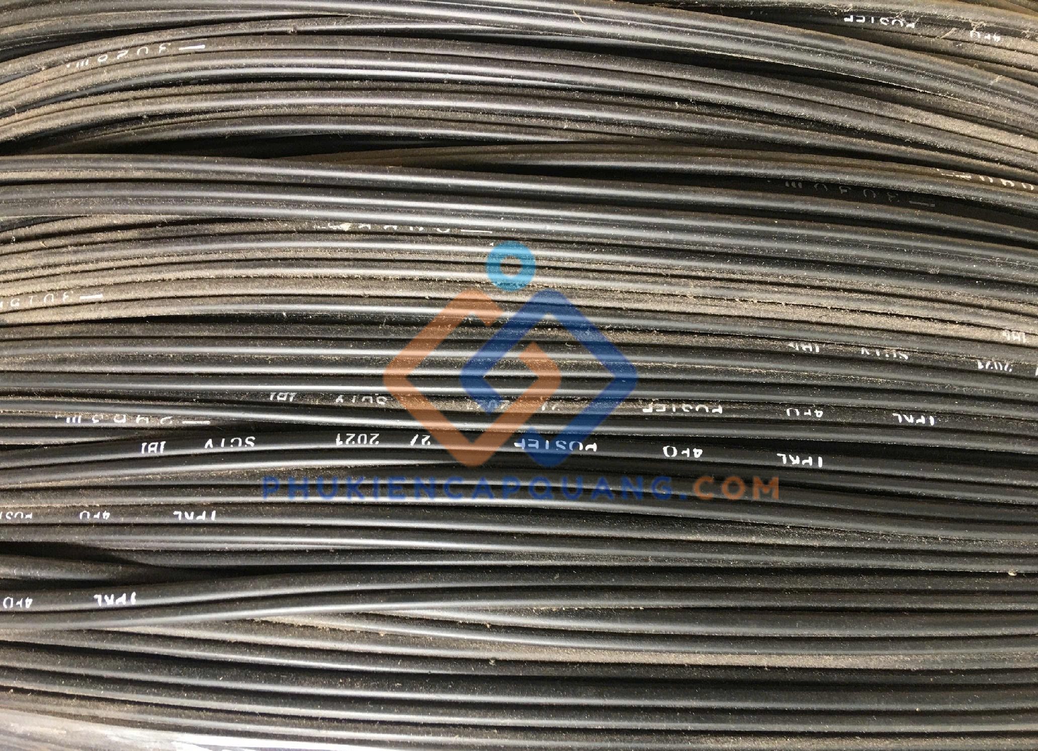 cap-quang-treo-4fo-postef-ong-long-ftth-gia