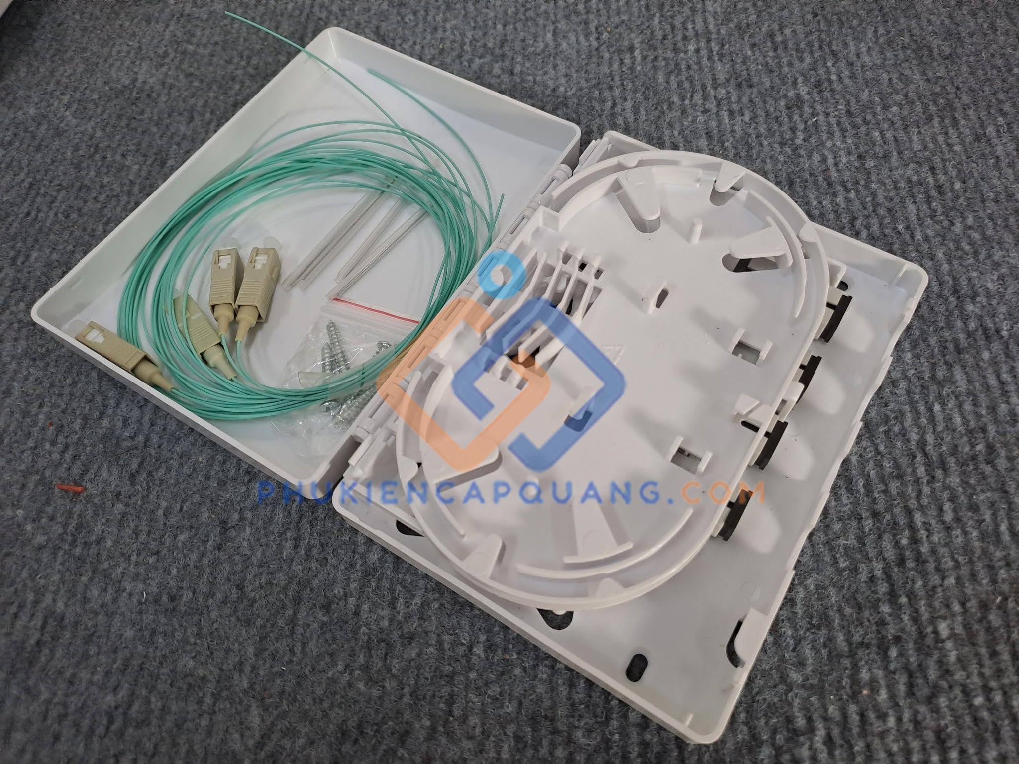 hop-phoi-quang-odf-8fo-om3-multimode-chuan-sc