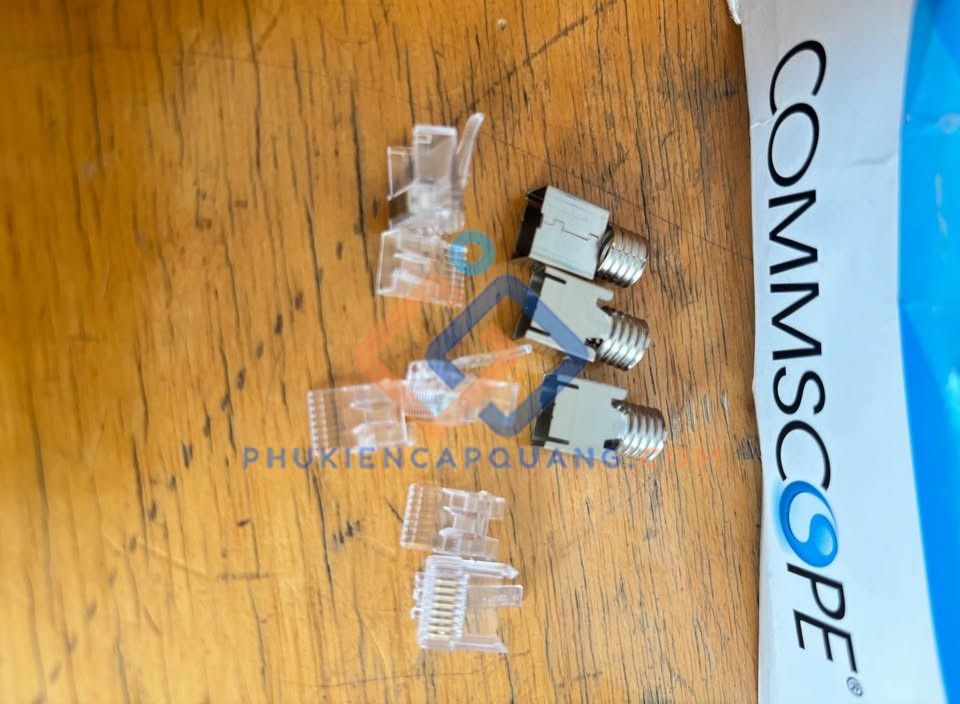 dau-bam-mang-commscope-cat6-utp-3-manh-ma-6-2111989-3