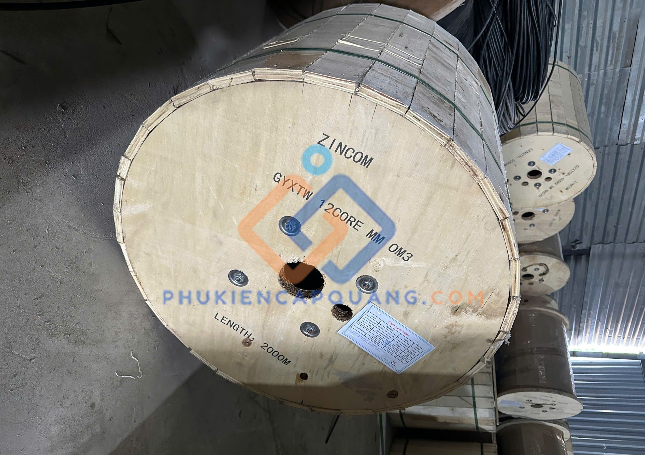 cap-quang-12fo-om3-zincom-zc-gyxtw-12c-mm-om3